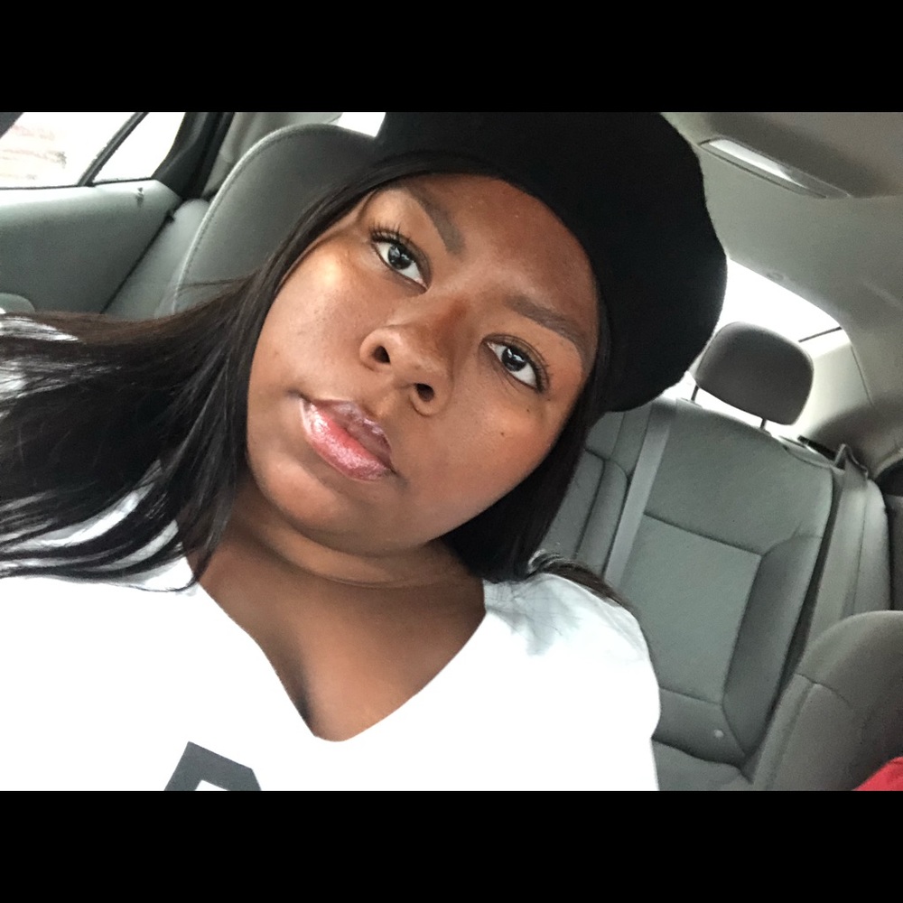 Meet your Posher, Marelle